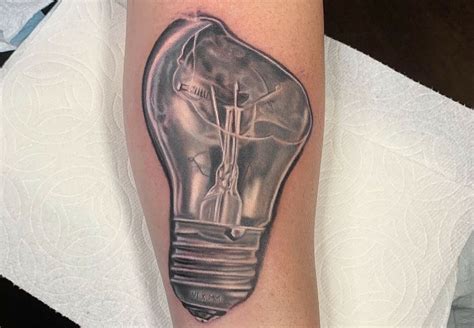 operated by tattoo artists Susan Behney-Doyle and Eric Doyle. . Genuine electric tattoo